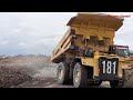 KOMATSU HD 785, Dumping Material OB Layar jalan