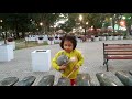 Nhím chơi đàn đá tại công viên Tao Đàn
