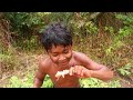 Primitive Cooking - Cook Chicken thighs in Jungle | Eat Delicious with Natural Recipe Sauce