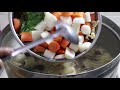 របៀបធ្វើសម្លរចាប់ឆាយ​ - Camboduan vegetables with pork soup /Chhen Touch\