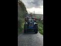 Ford 8210 turbo pulling 20 tonne digger