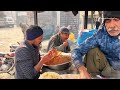 PEOPLE MORE REACTIONS ABOUT INDIAN STYLE TUNDI KABABI RECIPE IN LAHORE STREET FOOD - CHEAPEST FOOD