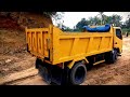 Alat Berat Excavator Belah  gunung