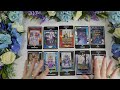 Ele/Ela tem outra pessoa? | Tarot responde