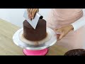 HOW TO COVER A CAKE WITH DARK CHOCOLATE GANACHE WITH SMOOTH SIDES AND SHARP EDGES! CAKES BY MK