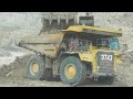 HITACHI EX 2500 In action | Loading Mud
