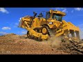 Caterpillar D8R Bulldozer Working