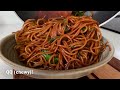 Classic soy sauce pan-fried noodles (with spaghettini)