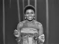 Miriam Makeba - Qongqothwane (The Click Song) (Live, 1963)