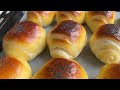 If you have flour and an egg, make this delicious rolls! Super fluffy and delicious