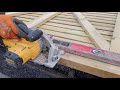 How do i get a straight cut with a Circular Saw | DeWALT DCS391