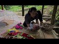 The single mother met a kind landowner who helped and completed the bamboo house. Ly Vy Ca