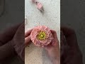 How to pipe a buttercream Poppy