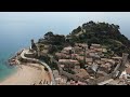 Tossa de Mar z lotu ptaka 4K. Tossa de Mar from a bird's eye view in 4K.