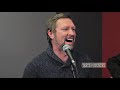 Craig Morgan Sings 'Wake Up Lovin' You'