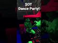 Sea of Thieves Dance Party! 🎉