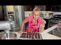 Easiest, Most Delicious Peppermint Patties / Perfect for holiday baking