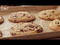 SUPER EASY CHOCOLATE CHIP COOKIES