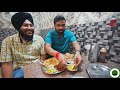 Desi Breakfast in Amritsar | Jaan Nutri Kulcha, Ahuja Lassi, Cheese Kulche & More| Veggie Paaji